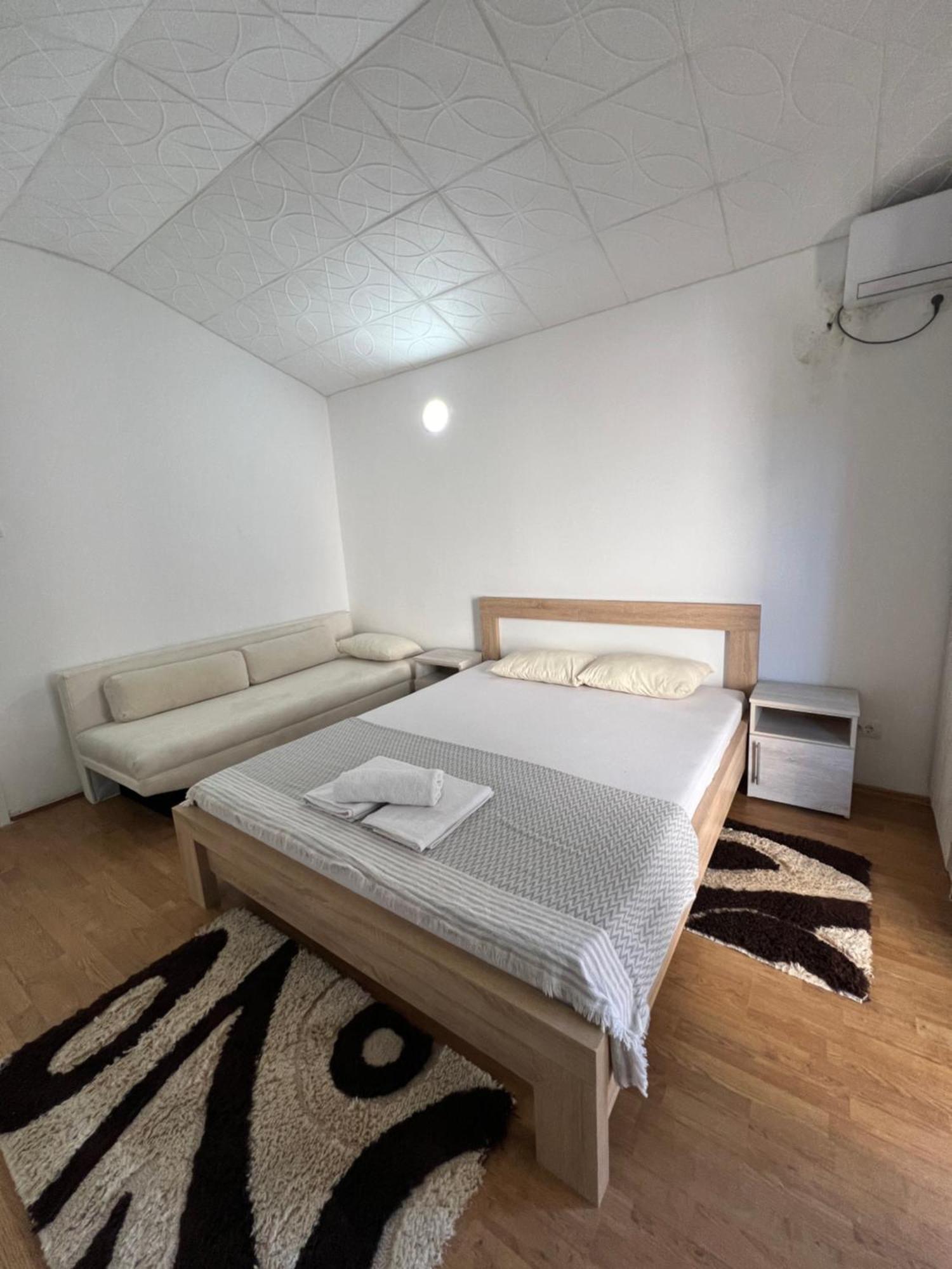 Apartments Nautilus Ulcinj Buitenkant foto